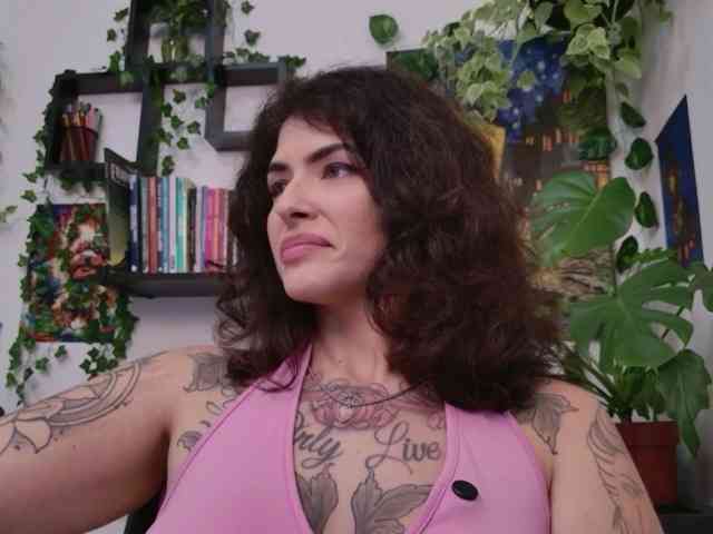 talimajesty webcam