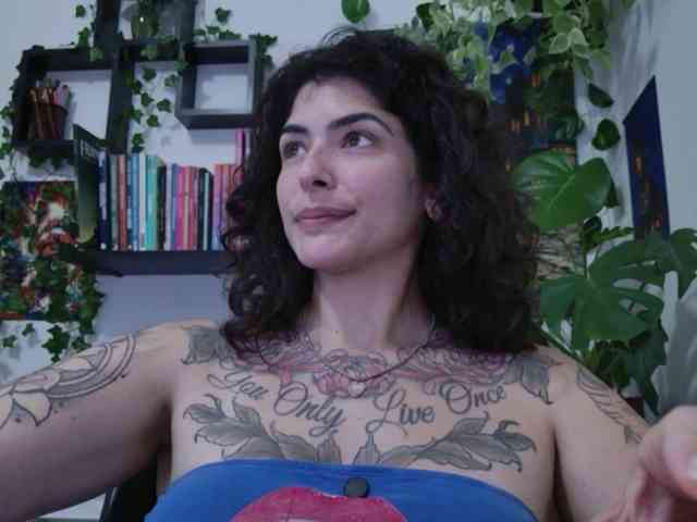Modelo: TaliMajesty