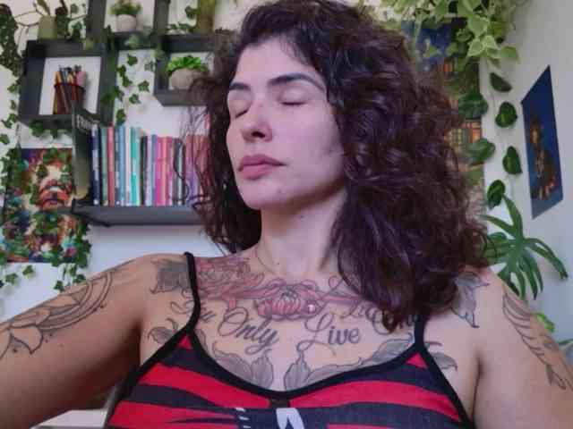 Modelo: TaliMajesty