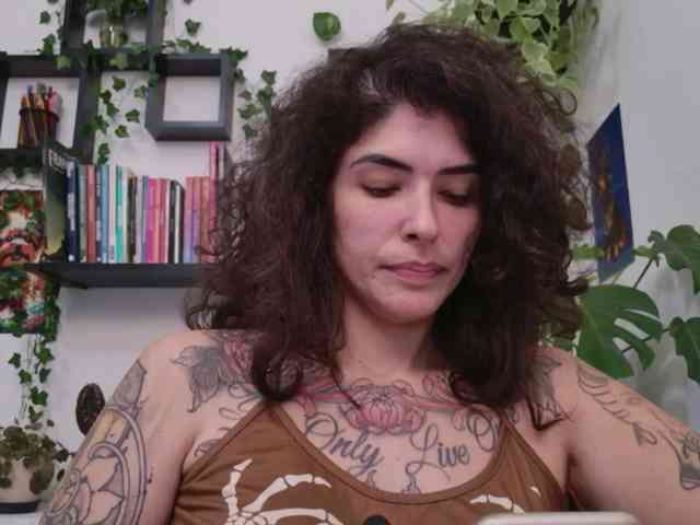 Modelo: TaliMajesty
