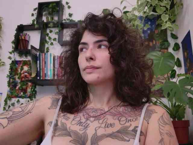 Modelo: TaliMajesty
