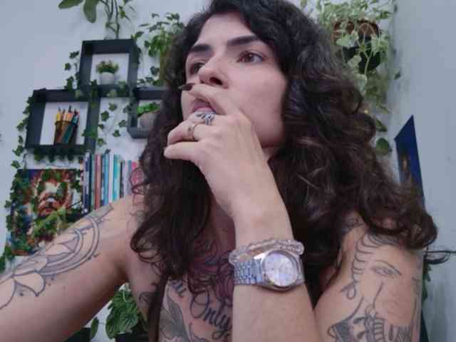 Modelo: TaliMajesty