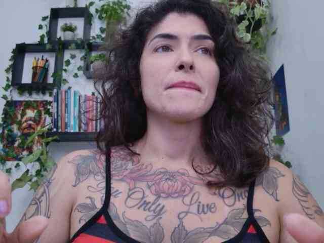 Modelo: TaliMajesty