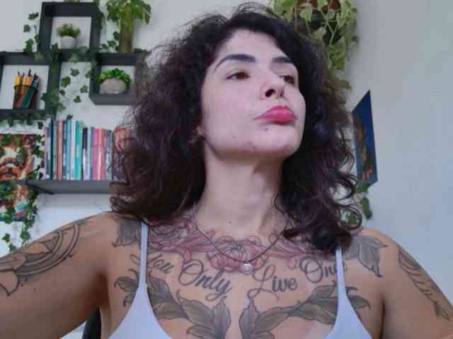 Modelo: TaliMajesty