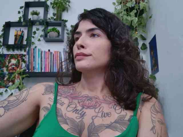 Modelo: TaliMajesty