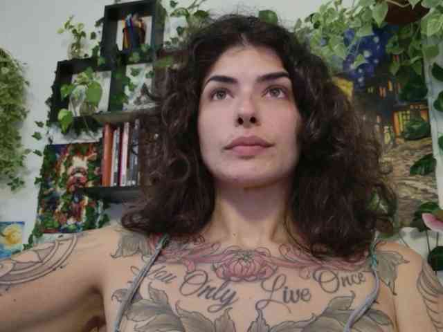 Modelo: TaliMajesty