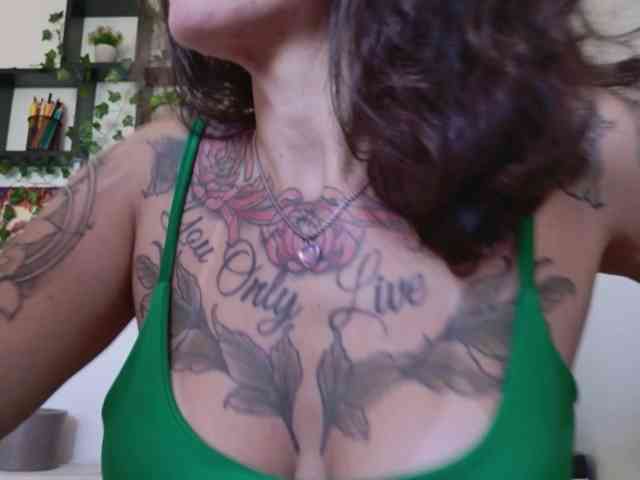 Modelo: TaliMajesty