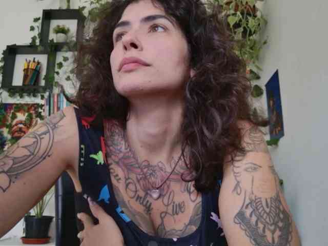 Modelo: TaliMajesty