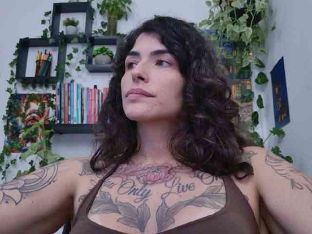 Modelo: TaliMajesty