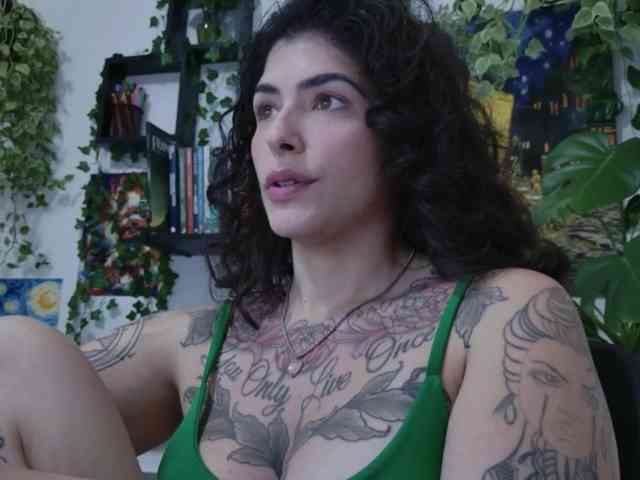 talimajesty webcam