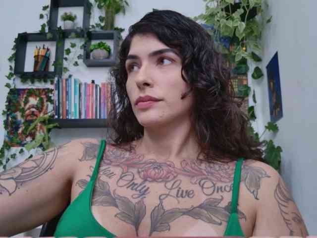 Modelo: TaliMajesty