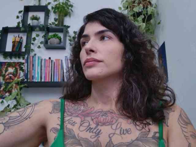 Modelo: TaliMajesty