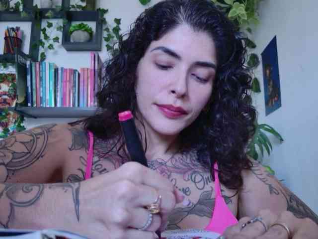 talimajesty webcam