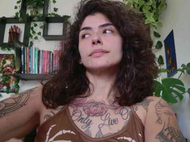 Modelo: TaliMajesty