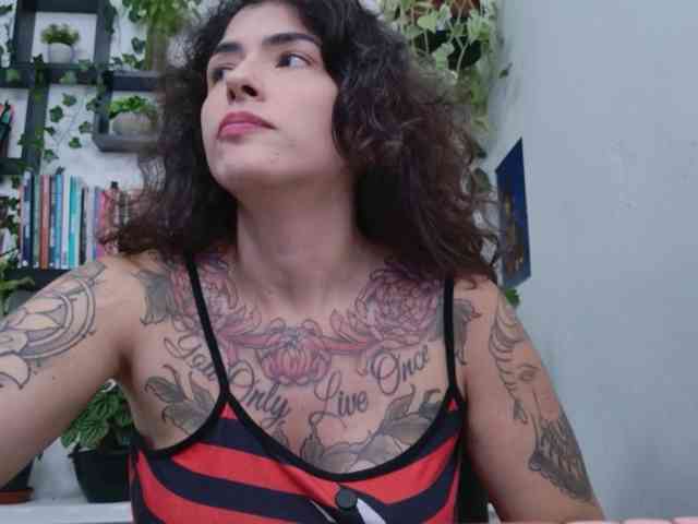 Modelo: TaliMajesty