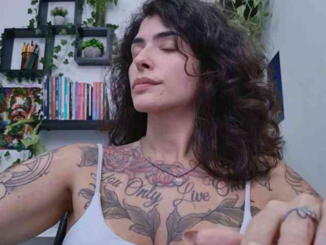 Modelo: TaliMajesty