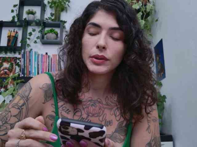 Modelo: TaliMajesty