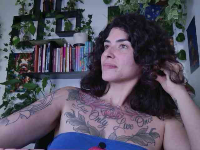 Modelo: TaliMajesty
