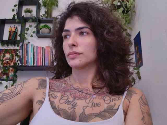 Modelo: TaliMajesty