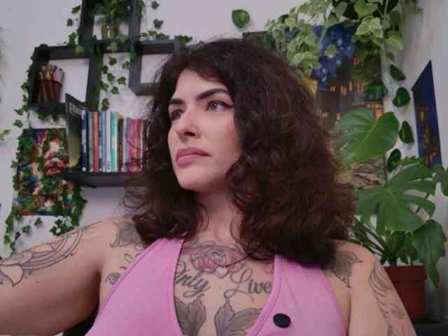 Modelo: TaliMajesty