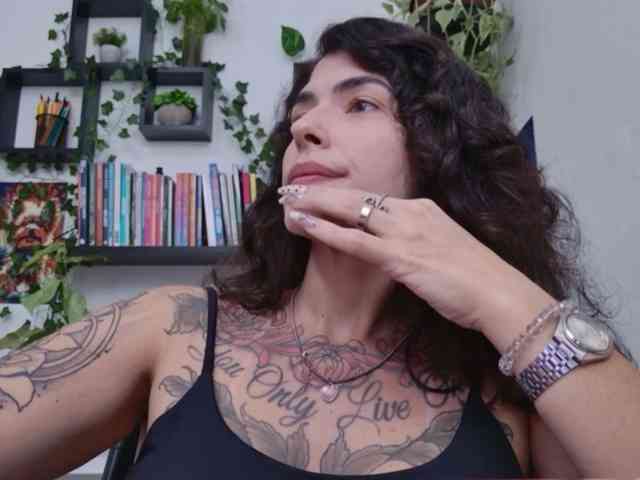 Modelo: TaliMajesty