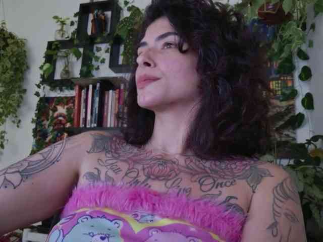 Modelo: TaliMajesty