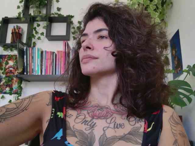 Modelo: TaliMajesty