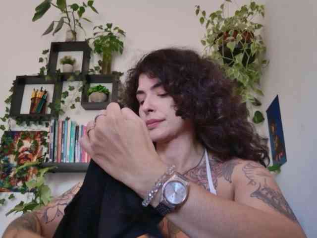 Modelo: TaliMajesty