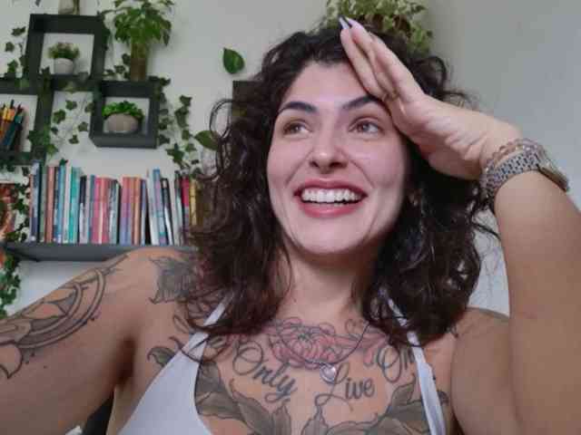 talimajesty webcam