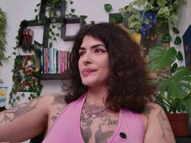 talimajesty webcam