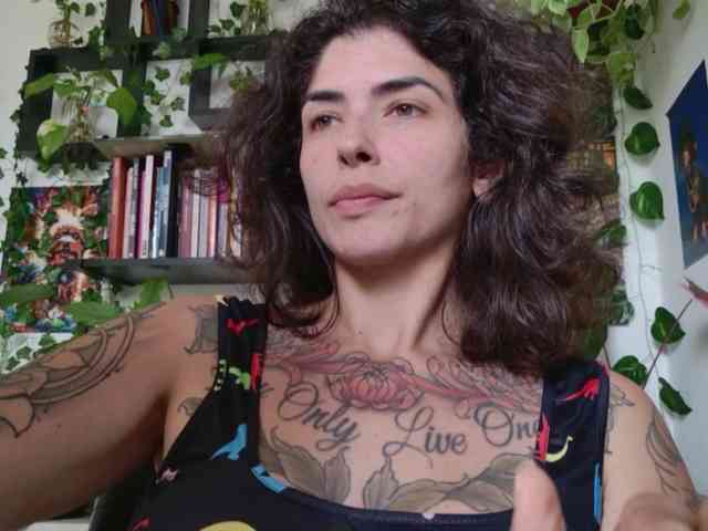 Modelo: TaliMajesty