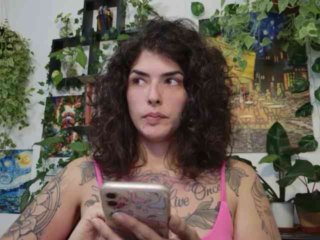 Modelo: TaliMajesty
