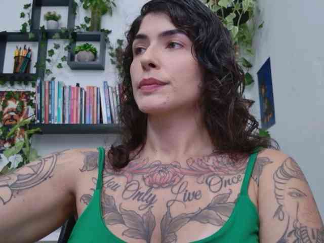 Modelo: TaliMajesty