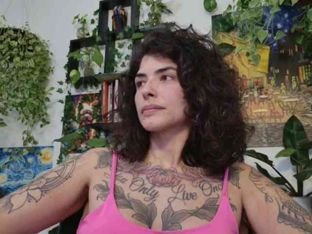 Modelo: TaliMajesty