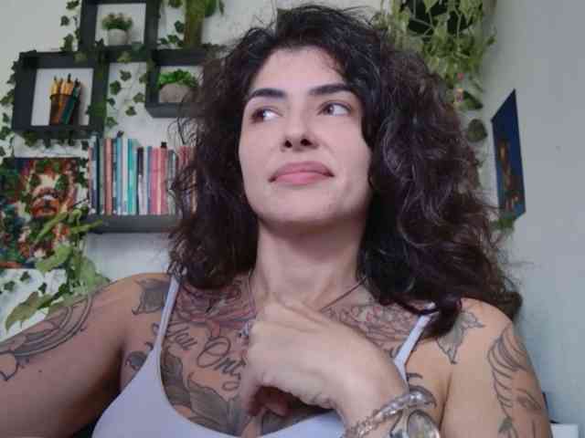 Modelo: TaliMajesty