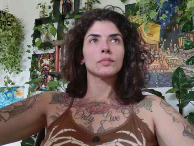 Modelo: TaliMajesty