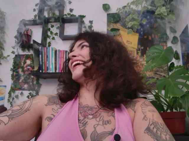 Modelo: TaliMajesty