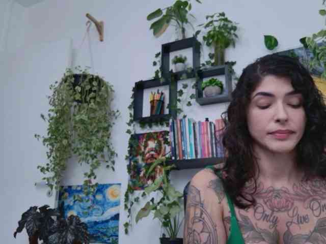 Modelo: TaliMajesty