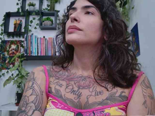 Modelo: TaliMajesty