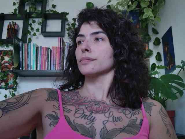 Modelo: TaliMajesty