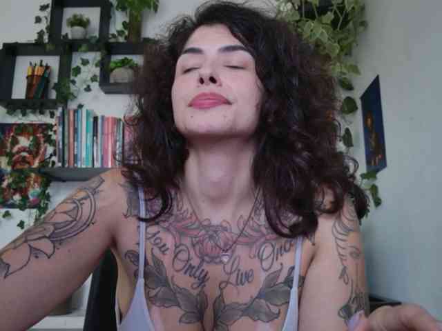 Modelo: TaliMajesty