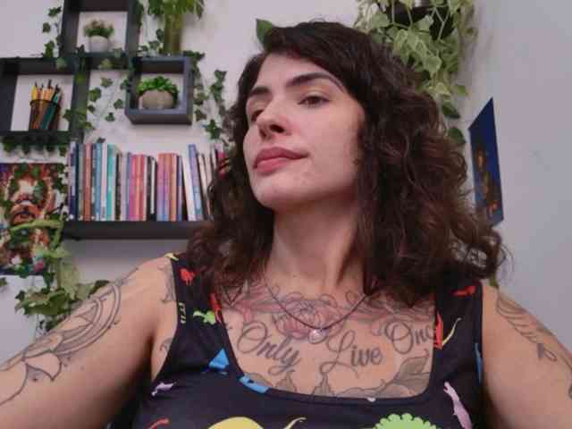 Modelo: TaliMajesty