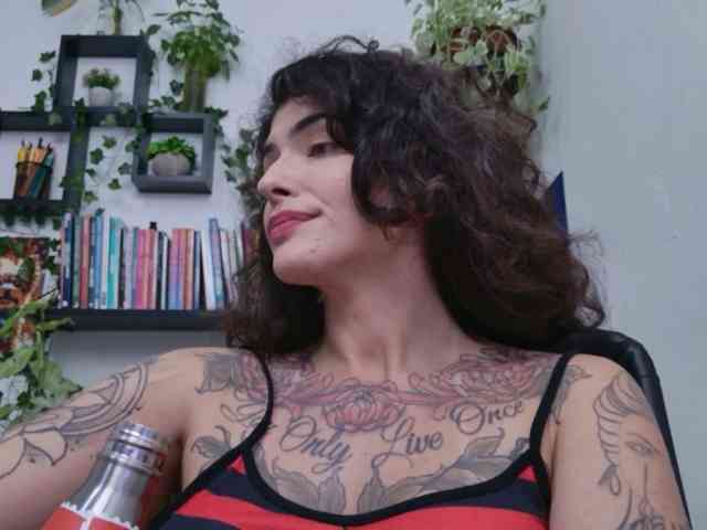 Modelo: TaliMajesty