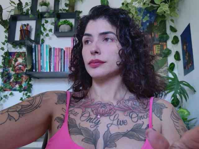 Modelo: TaliMajesty