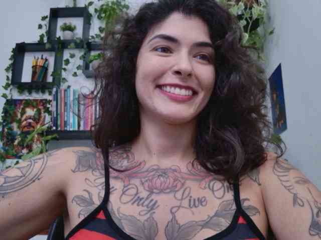Modelo: TaliMajesty