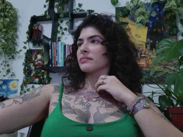 talimajesty webcam