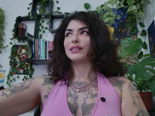 talimajesty webcam