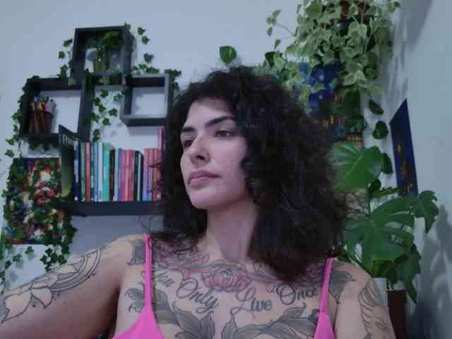 Modelo: TaliMajesty