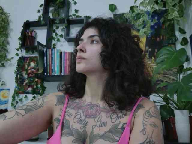 Modelo: TaliMajesty