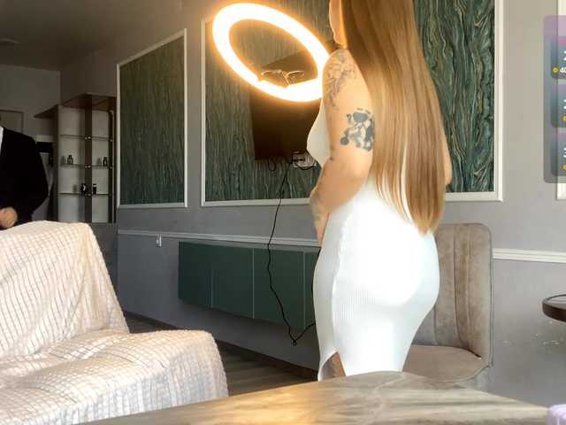 Naughty-Mailey live cam on BongaCams